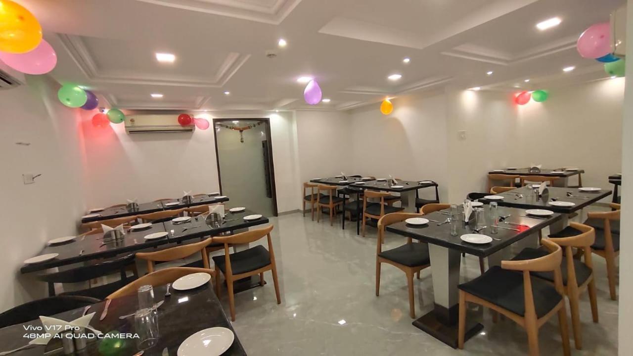Hotel Supreme - Cuffe Parade Мумбай Екстериор снимка