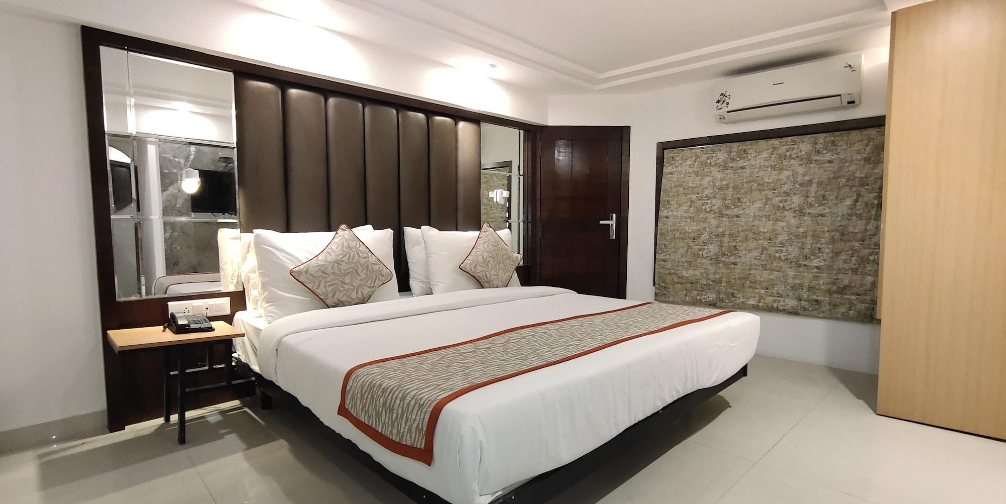 Hotel Supreme - Cuffe Parade Мумбай Екстериор снимка