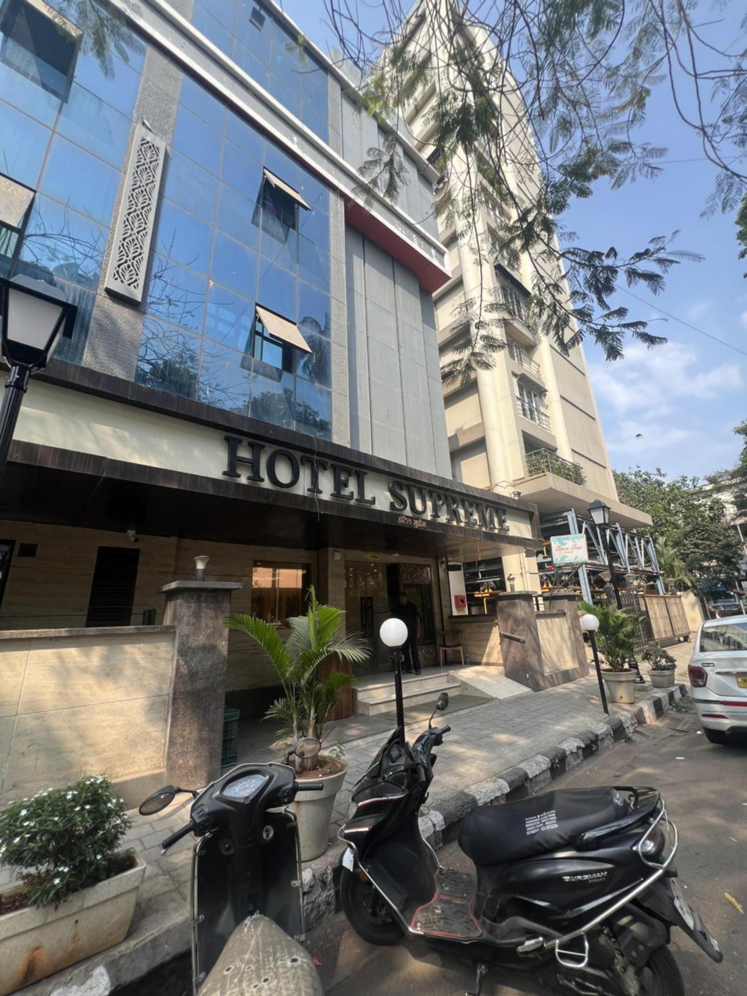 Hotel Supreme - Cuffe Parade Мумбай Екстериор снимка